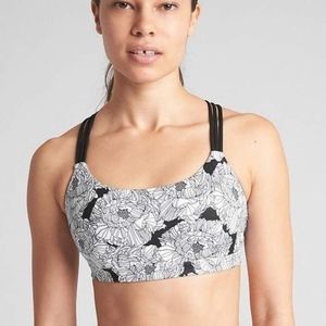 Eclipse Strappy Crossback Sports Bra